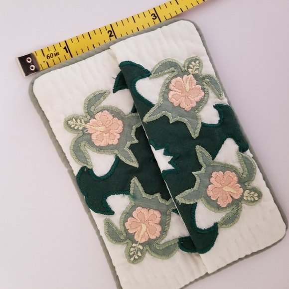 Quilted tissue holder Hawaiian Honu - Picture 4 of 4